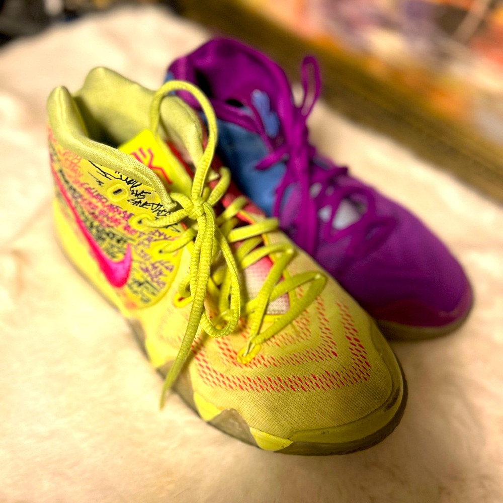 Size 5 - Nike Kyrie 4 EP Confetti Pre-owned